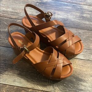 Nine West Tan Strappy Sandals